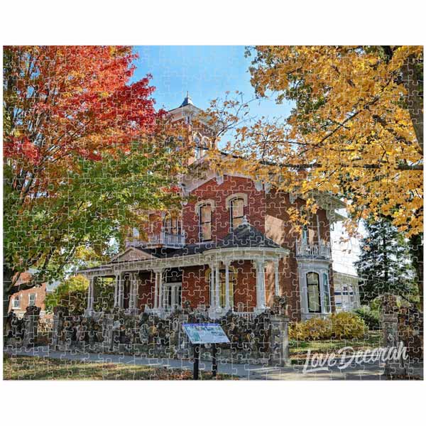 Decorah Iowa Puzzle Porter House in the Fall, 520 Pieces
