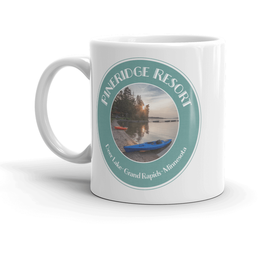 Mug Pineridge Resort Deer Lake Badge, Color Version - Kari Yearous Photography