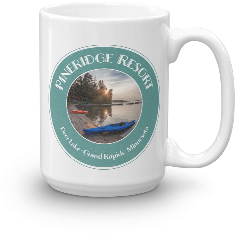 Mug Pineridge Resort Deer Lake Badge, Color Version - Kari Yearous Photography